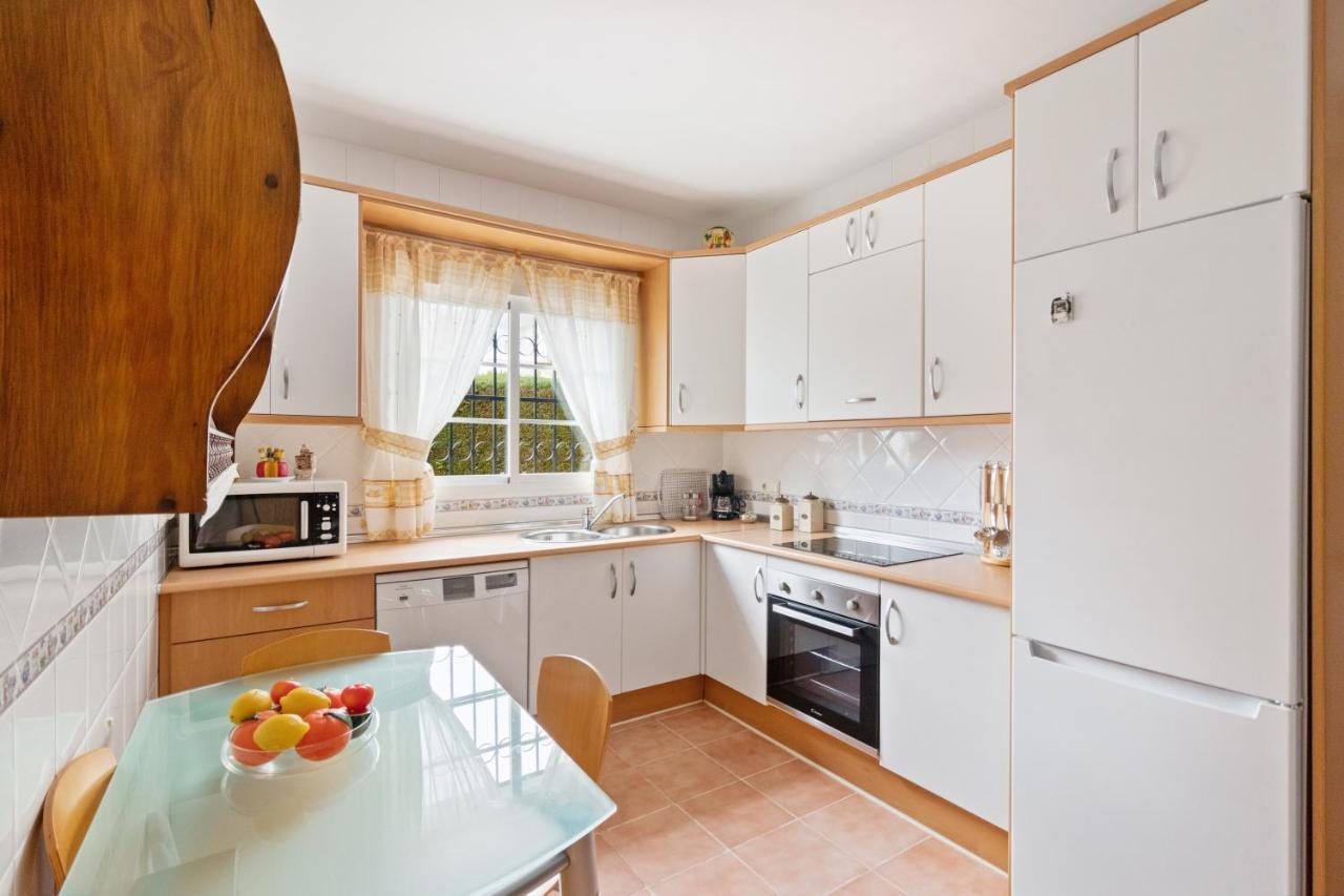 Villa Estilo Mediterranea Con Piscina, Jardin, Bbq Y Jacuzzi - Villa Bel Air Real Estepona Eksteriør bilde